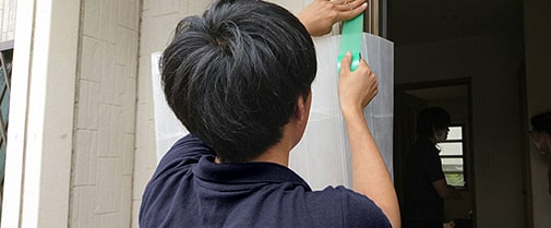 壁・床を傷つけない徹底した養生対策