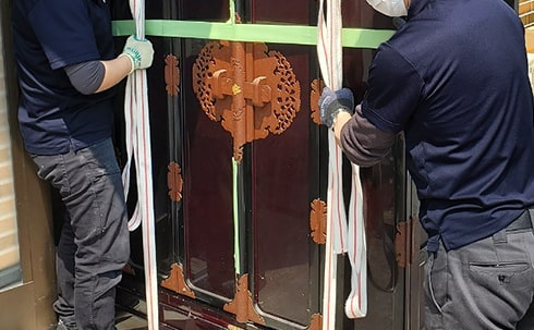 大型家具も熟練の手で安全に。搬出・分解まで丸ごとお任せ！